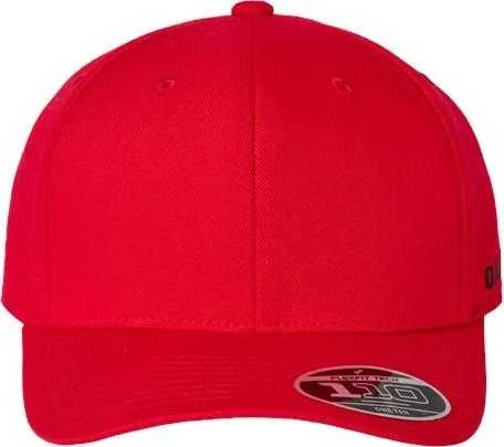 Oakley FOS900833 Pro-Formance Cap - Red Line