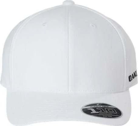 Oakley FOS900833 Pro-Formance Cap - White